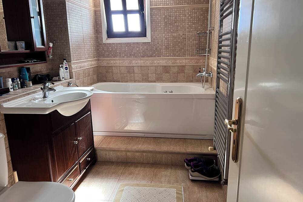 Foto 6 von 25: Charmante Erimi Villa mit privatem Pool und Gartenblick