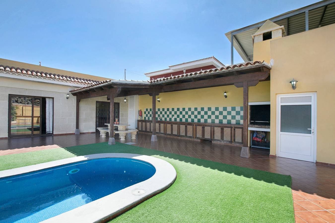 Foto 5 von 25: Ferienhaus 'Villa Tazana' mit Meerblick, Pool und WLAN
