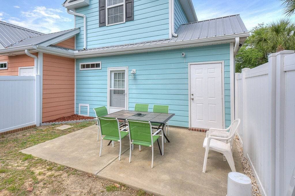 Foto 9 von 15: Gulf Stream Cottage 251 - Walk to Beach - Community Pool - 2 Bed/2 Bath