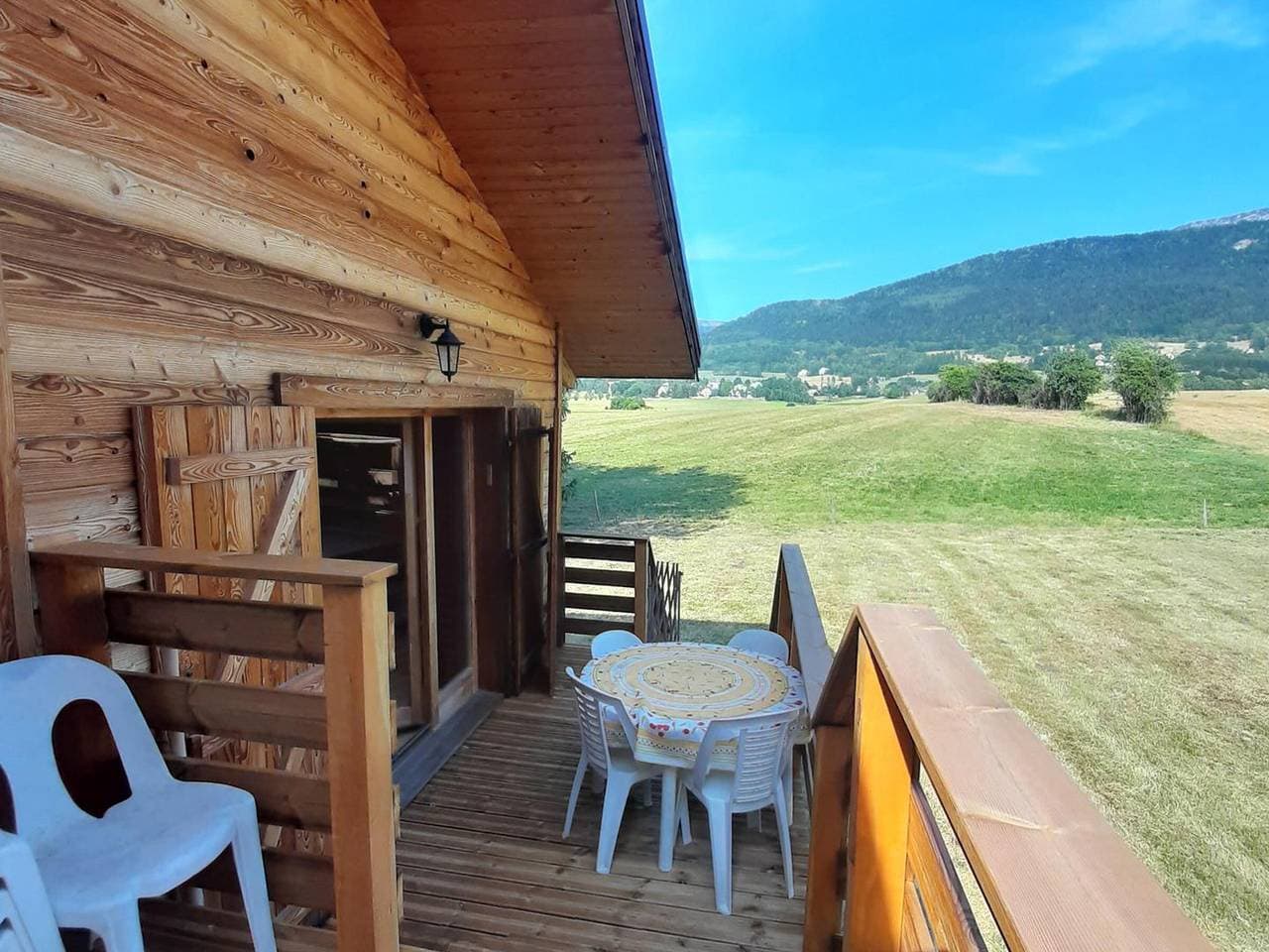 Foto 10 von 13: Geräumiges Chalet mit großem Park in Lans-en-Vercors