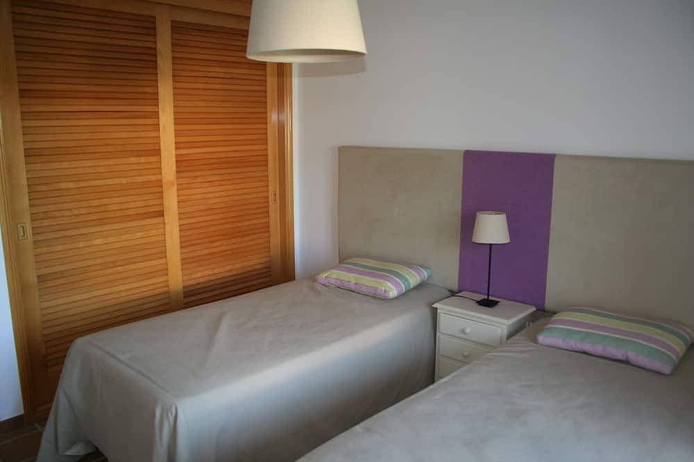 Foto 5 von 15: Luxus-Wohnung im Erdgeschoss w / Garten in Praia del Rey nur ab 600 € pro Woche