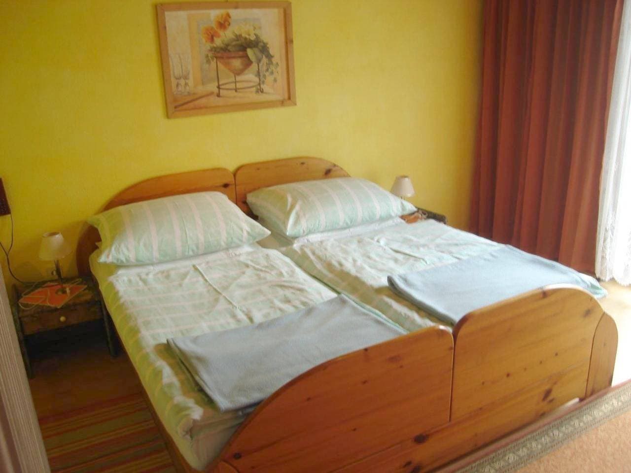 Foto 5 von 16: Double Room with Balcony