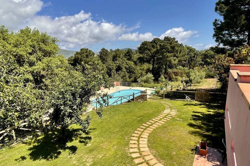 Foto 2 von 30: 5 Zwei- und Dreizimmerwohnungen (4 bis 7 Betten) mit privatem Pool in Strandnähe