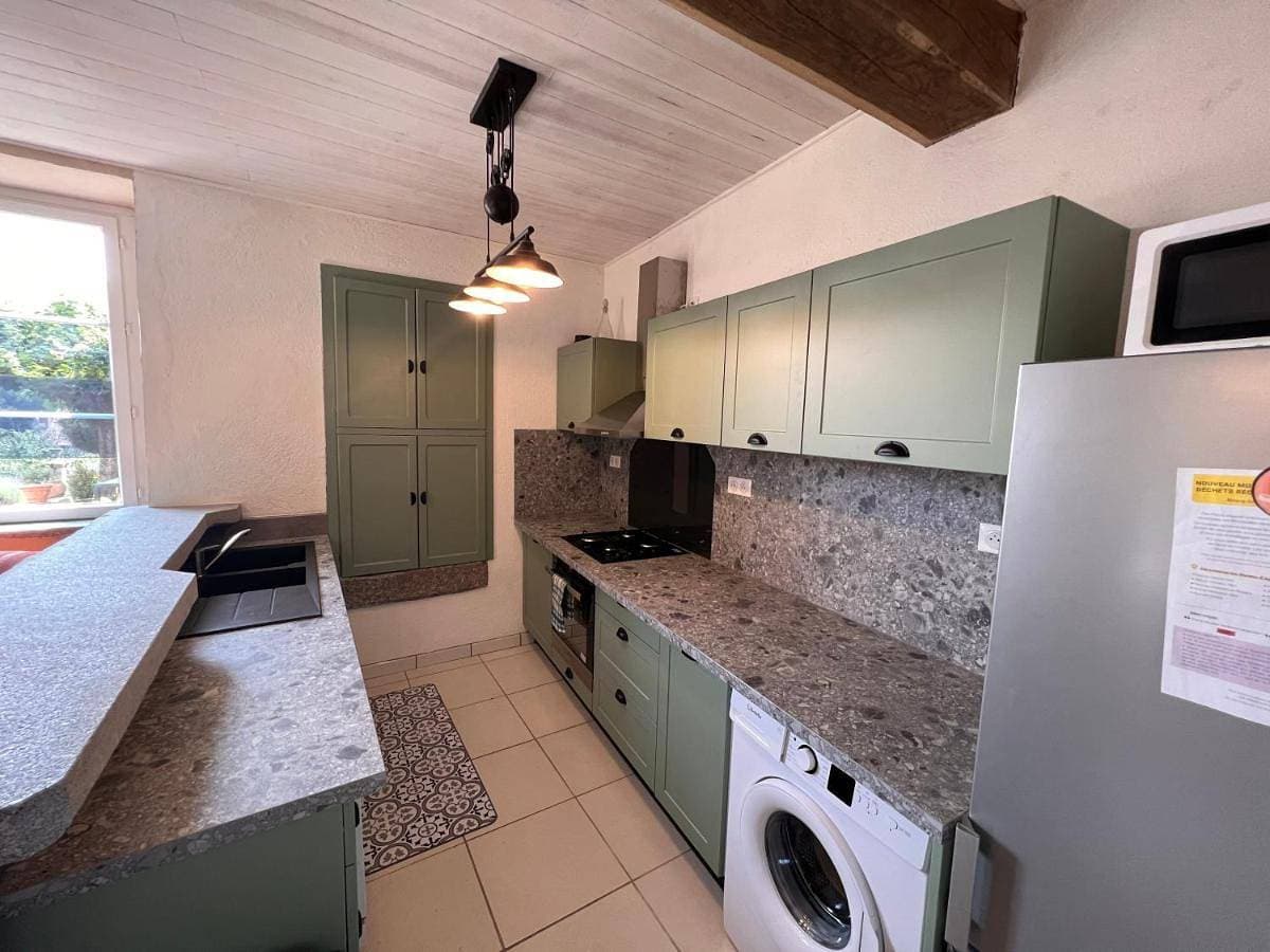 Foto 4 von 17: Three-Bedroom House