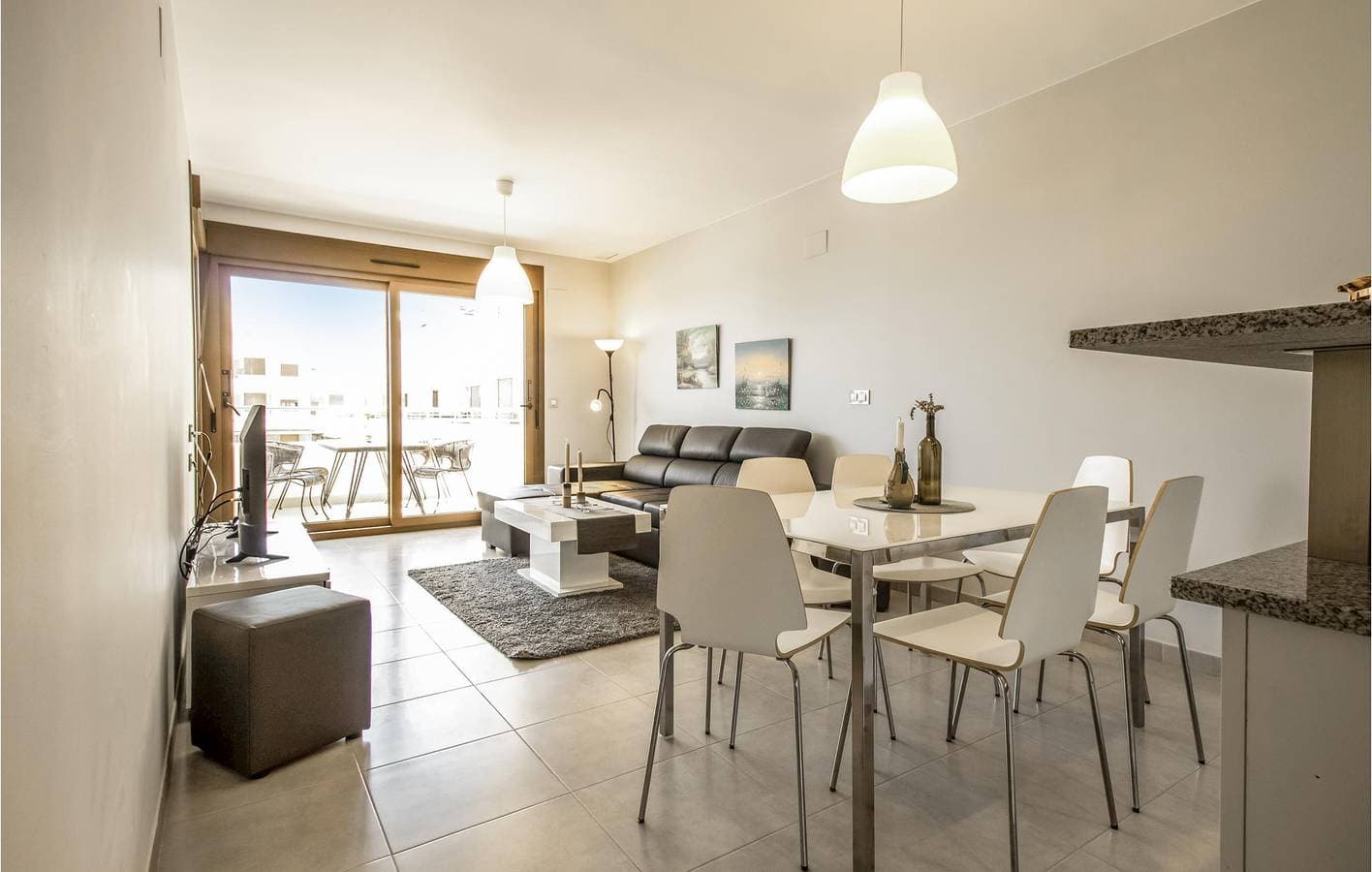 Foto 4 von 25: Apartment mit Meerblick, Pool und Parkplatz.