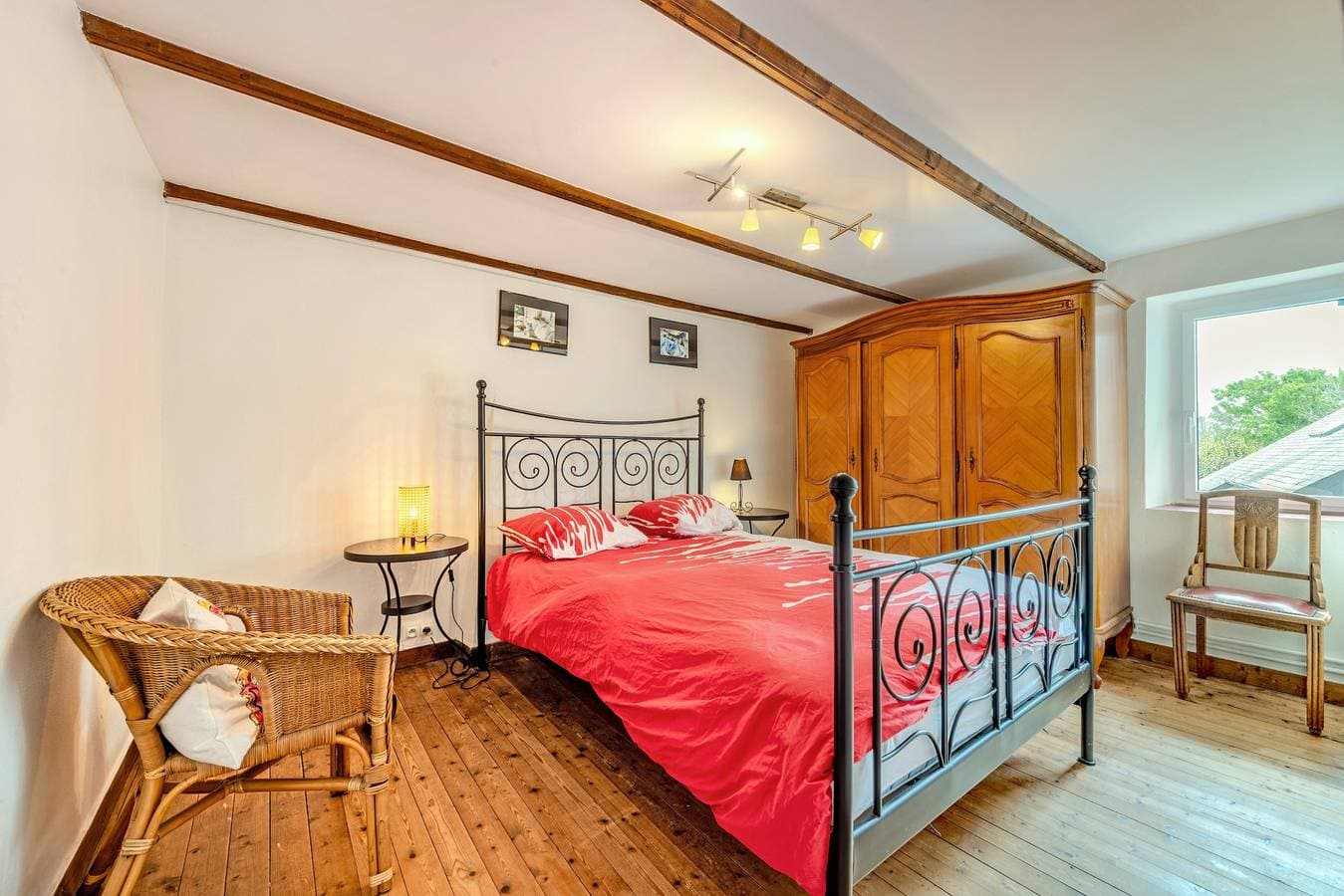 Foto 9 von 20: Ferienhaus 'Maison 6 Personen mit Pool' mit privatem Pool und WLAN