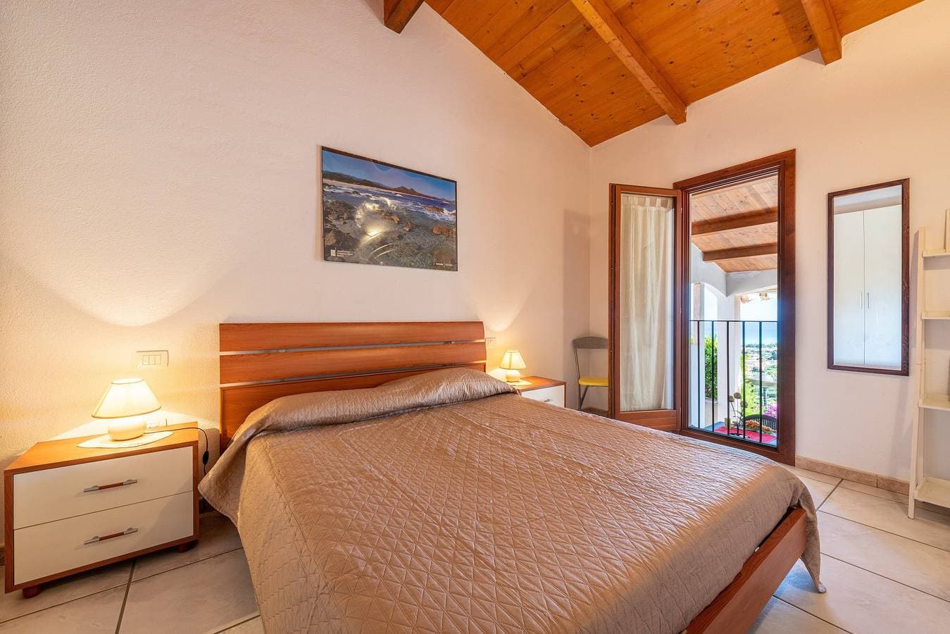 Foto 4 von 29: Villa "Birgit" mit Meerblick, Bergblick, Klimaanlage & Terrasse