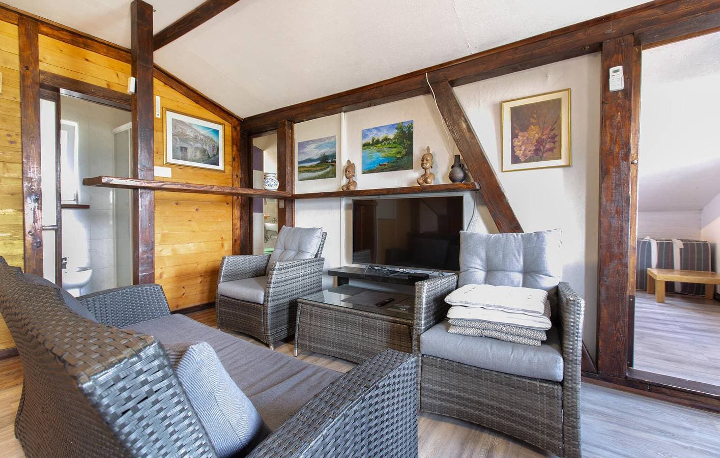 Foto 3 von 19: Ferienwohnung für 4 Personen mit Terrasse