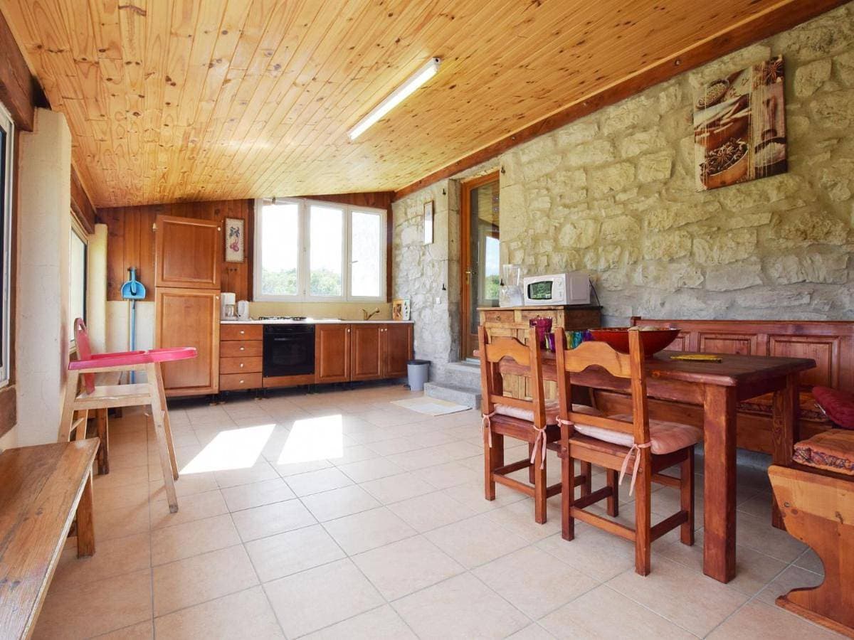 Foto 4 von 42: Two-Bedroom Holiday Home