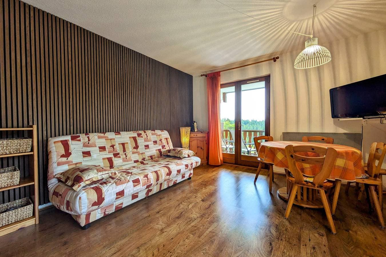 Foto 2 von 25: Ferienwohnung für 4 Personen mit Terrasse