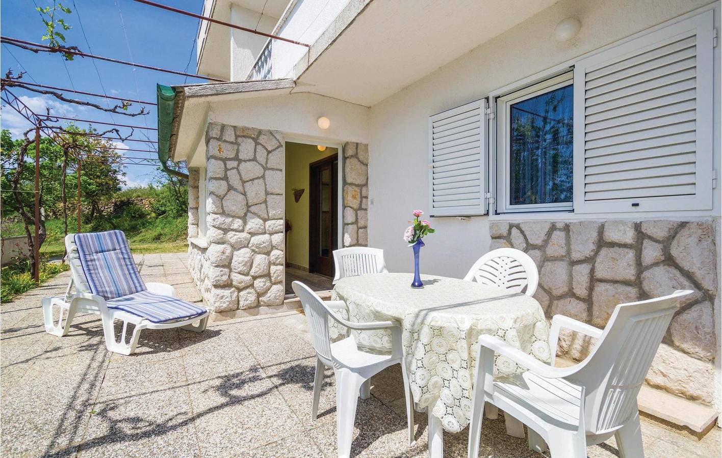 Foto 7 von 25: Gemütliche Ferienwohnung mit Meerblick, Terrasse, Parkplatz und WLAN in Supetarska Draga