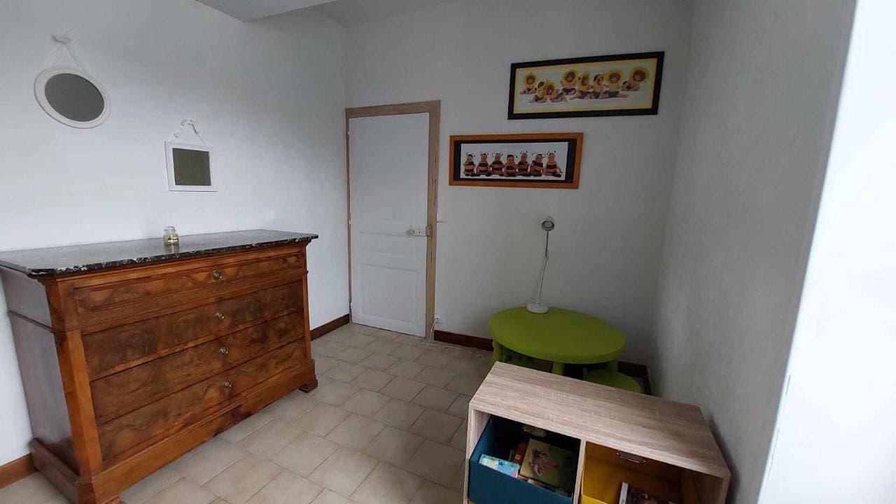 Foto 12 von 25: Three-Bedroom House