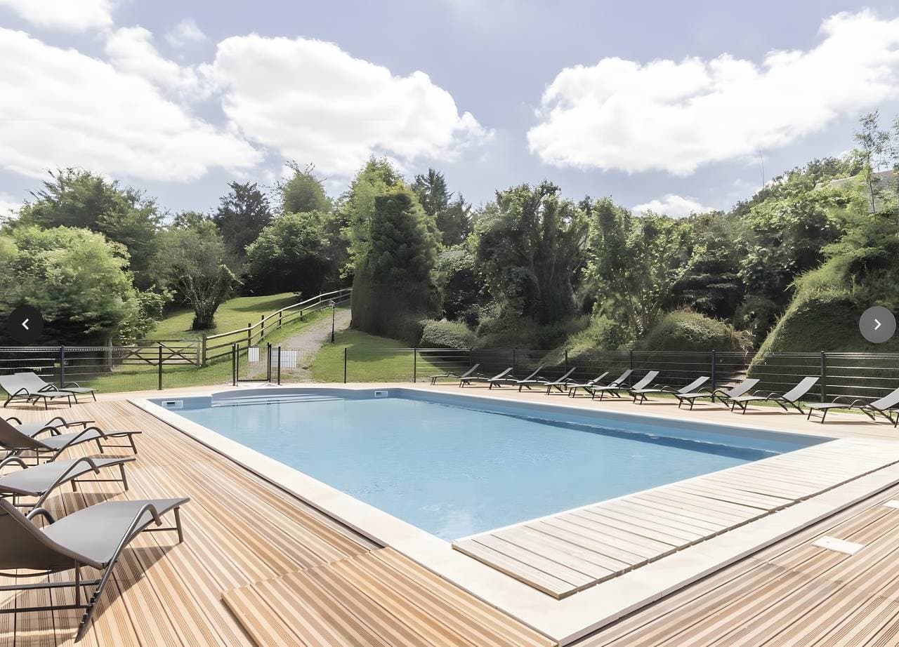Foto 4 von 22: Chalet „Domaine de Guillaume“ für 5 Personen mit Pool, Terrasse und WLAN