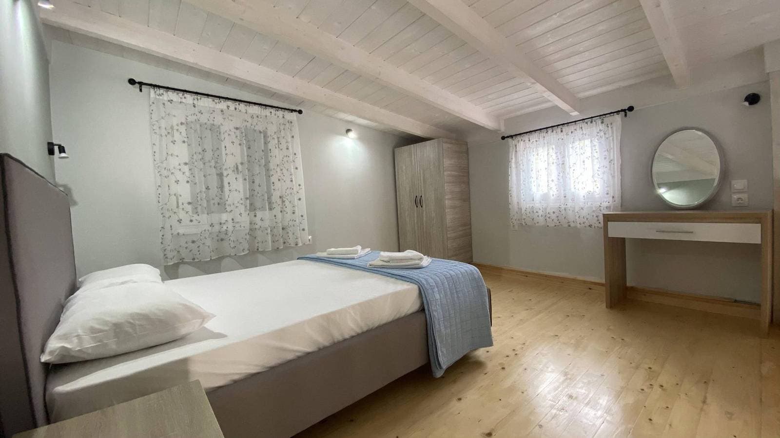 Foto 13 von 15: Ferienwohnung für 4 Personen mit Meerblick