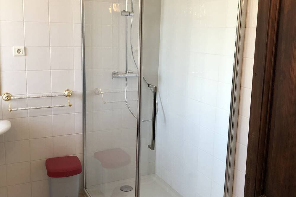 Foto 5 von 22: Provenzalisches Haus, 8 pro. mit Schwimmbad in der Nähe von den Schluchten der Ardèche
