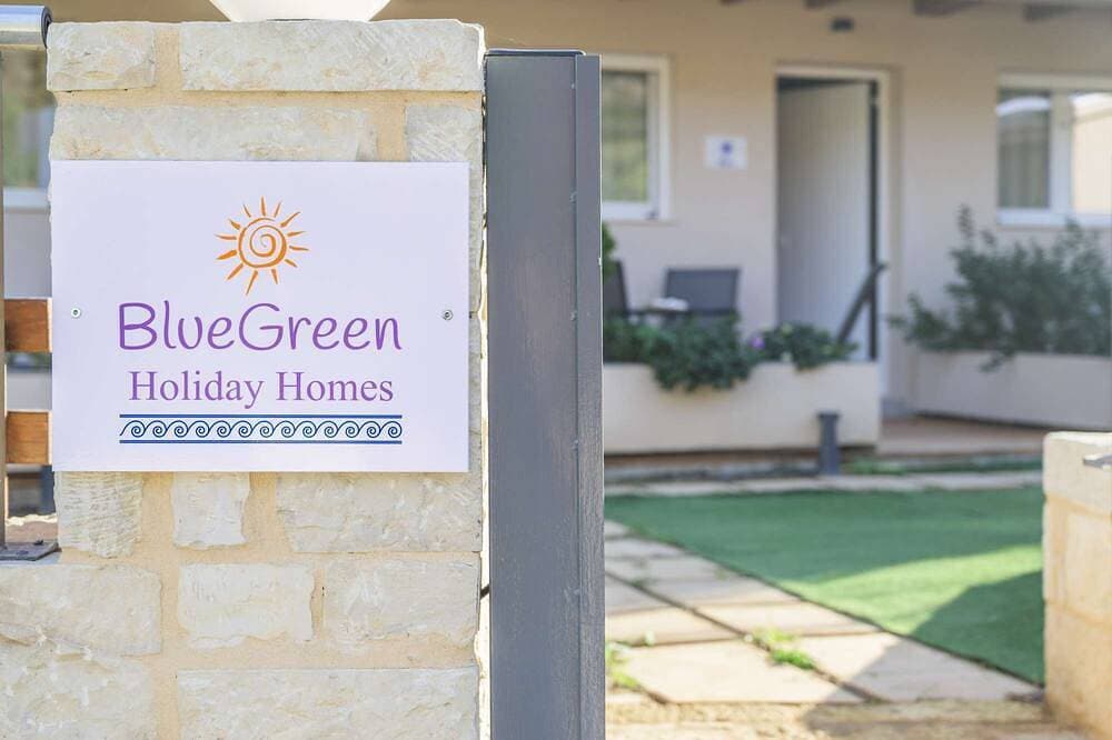 Foto 9 von 23: BlueGreen Holiday Homes – Barfuß zum Pool & Strand