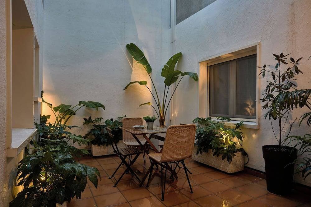 Oasis & Design in Central Alcalá | 3 Bedrooms | 2 Bathrooms | Private Patio 1