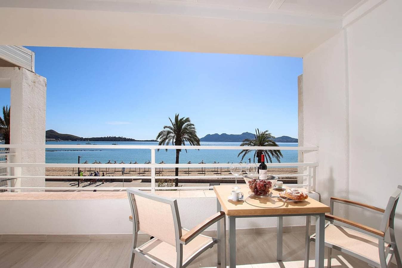 Foto 2 von 16: Ferienwohnung 'Sivella' mit Meerblick, WLAN und Klimaanlage