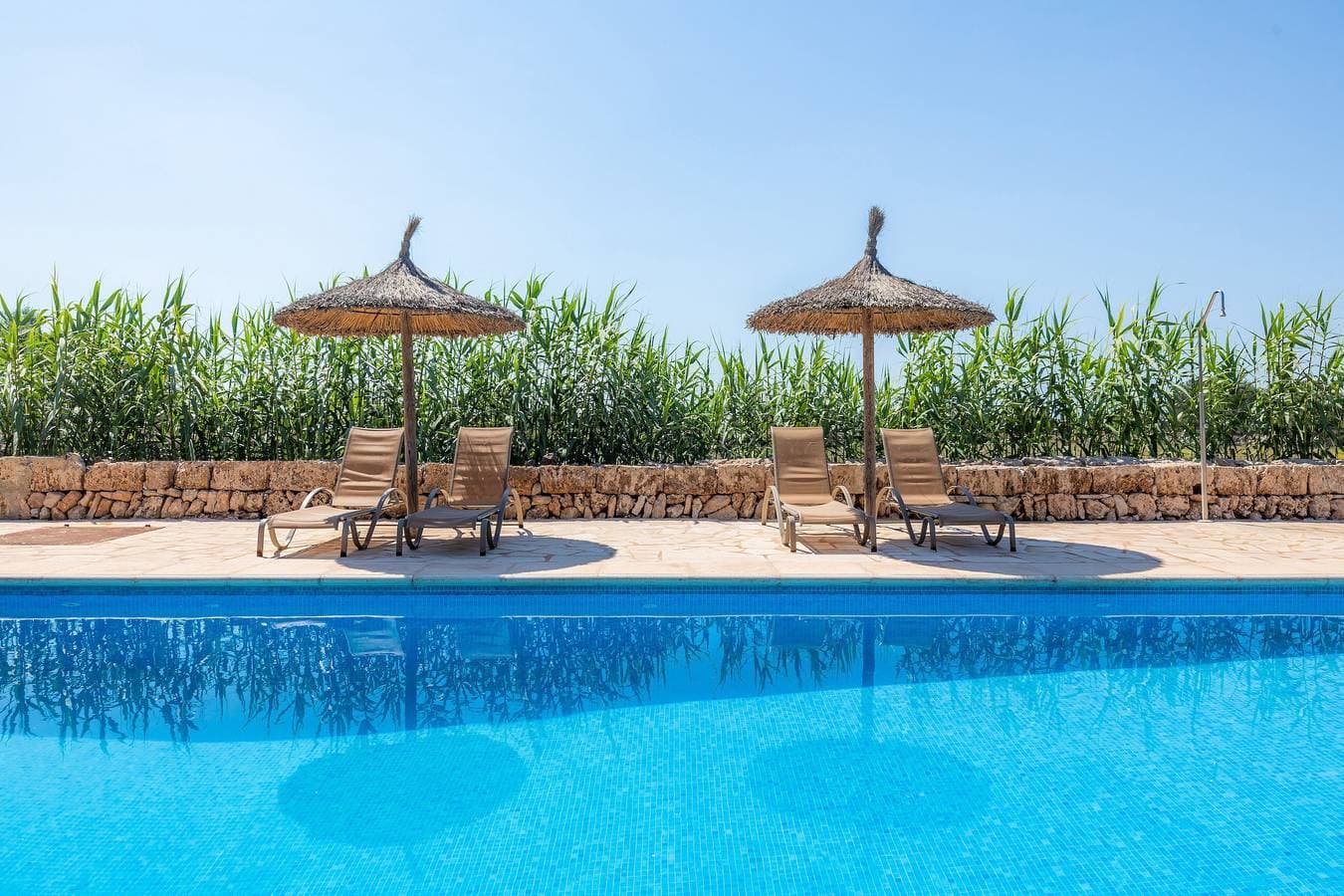 Foto 4 von 28: Agroturismo 'Ponent' mit Bergblick, Gemeinschaftspool und WLAN