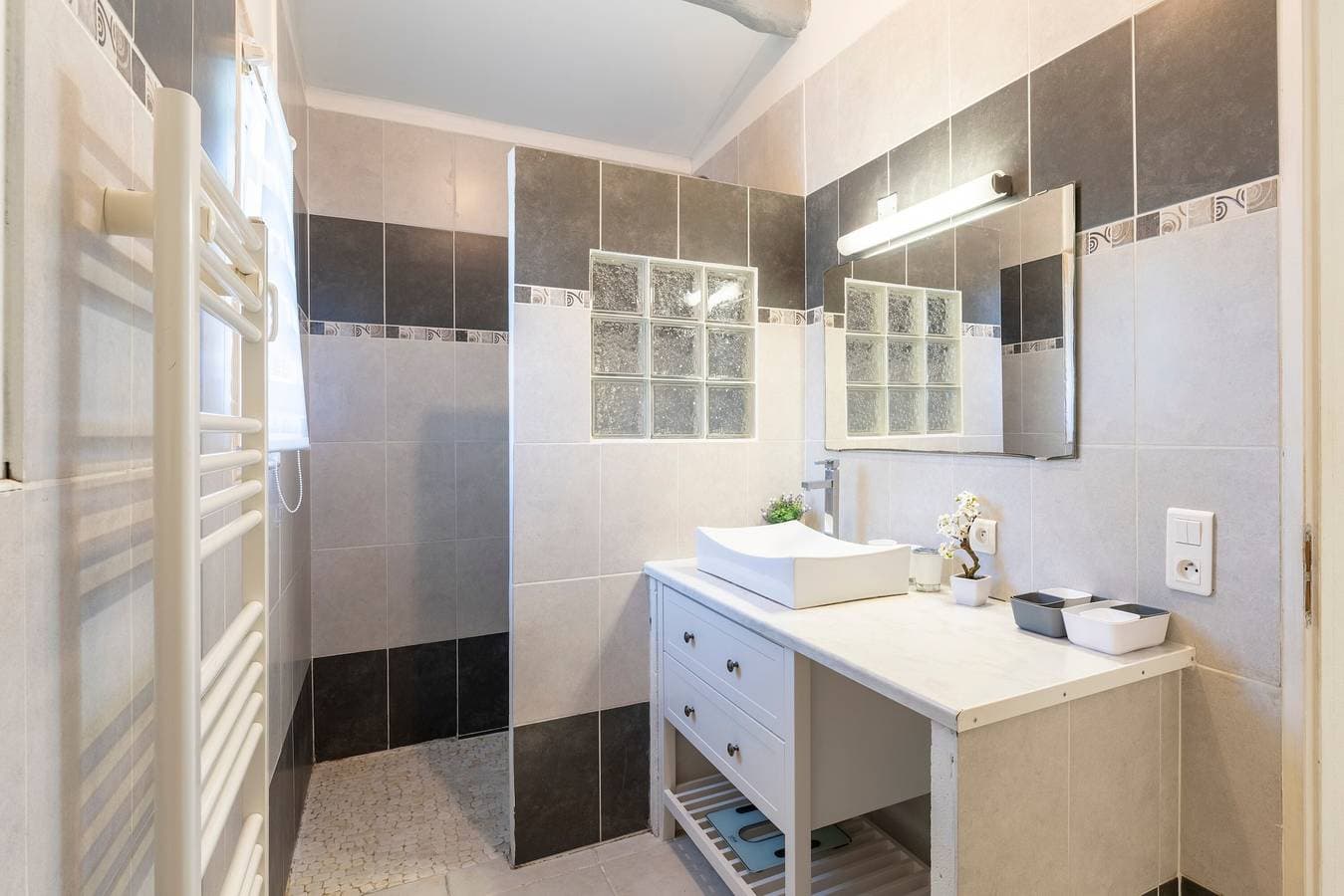 Foto 13 von 24: Ferienwohnung "Agréable A La Campagne" mit privatem Pool, privater Terrasse und WLAN