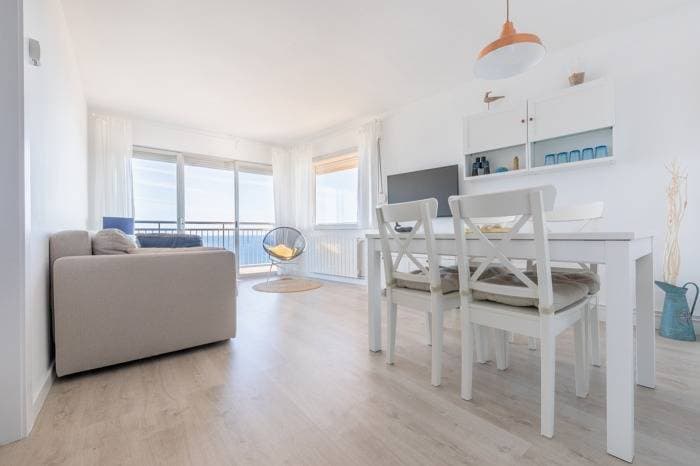Foto 5 von 38: Ferienwohnung für 5 Personen mit Meerblick