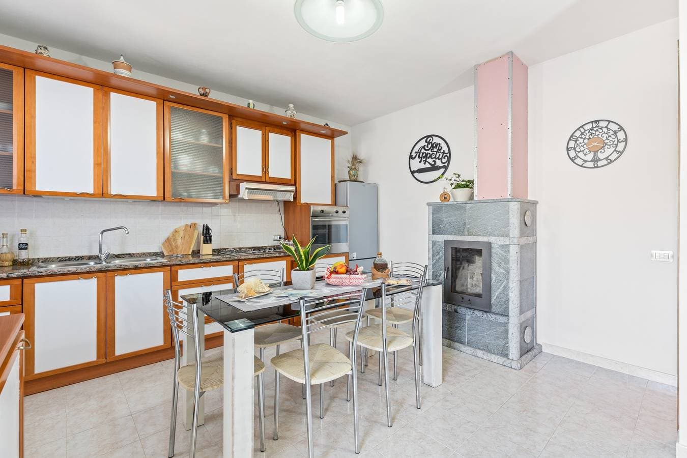 Foto 6 von 31: Ferienhaus 'Marcello' mit Bergblick, Privater Terrasse und Klimaanlage