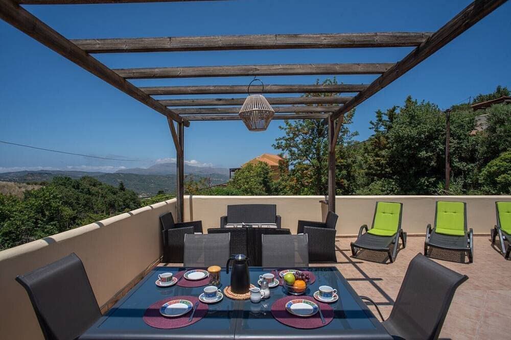 Foto 13 von 30: Private Pool★Wifi★Traditional Villa★Roof Terrace