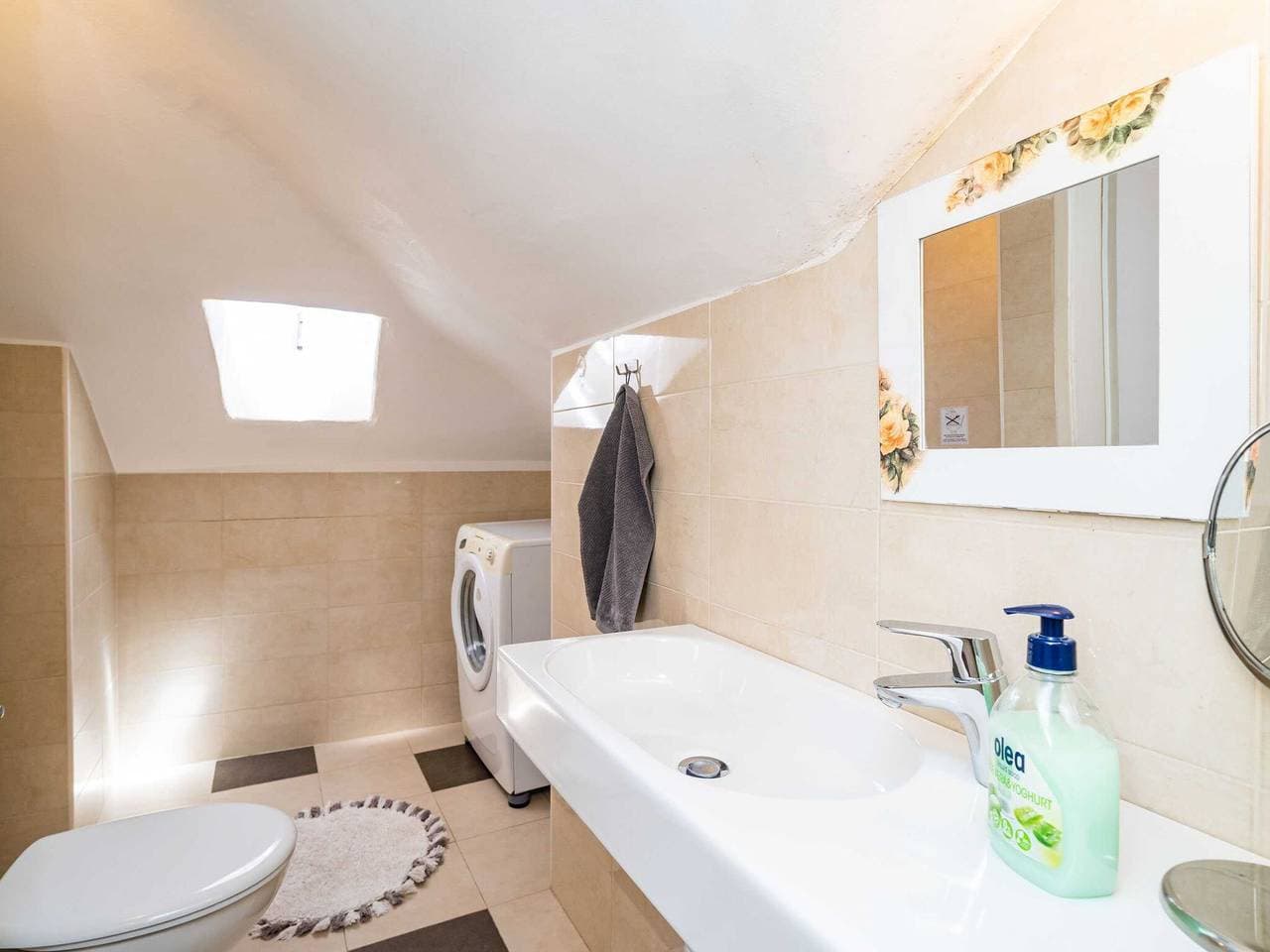 Foto 8 von 22: Rooms Nina - Double or Twin room with shared terrace - 1