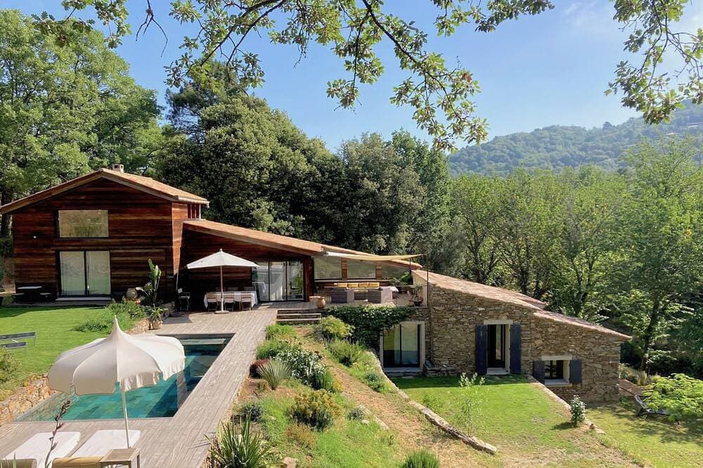 Foto 8 von 28: \"Villa Casabel, spacious and quiet with swimming pool
