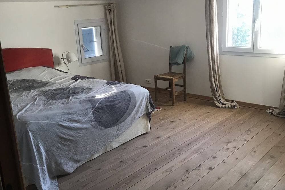 Foto 5 von 12: Charmante, ruhige „ Villa “ mit bewaldetem Garten