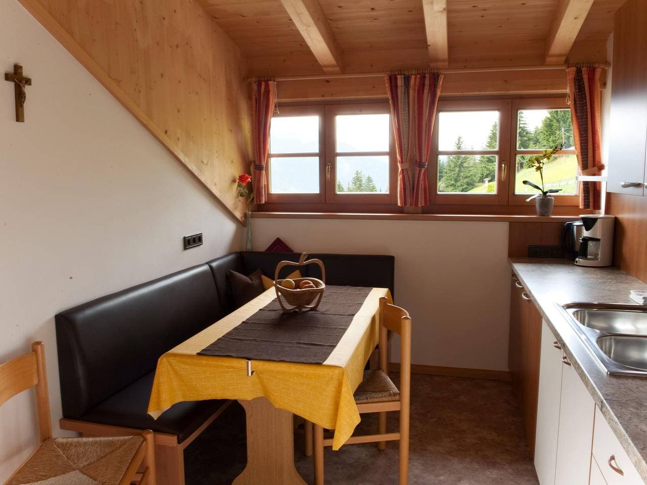 Foto 6 von 23: Berghütte im Villnöß mit Dolomitenblick