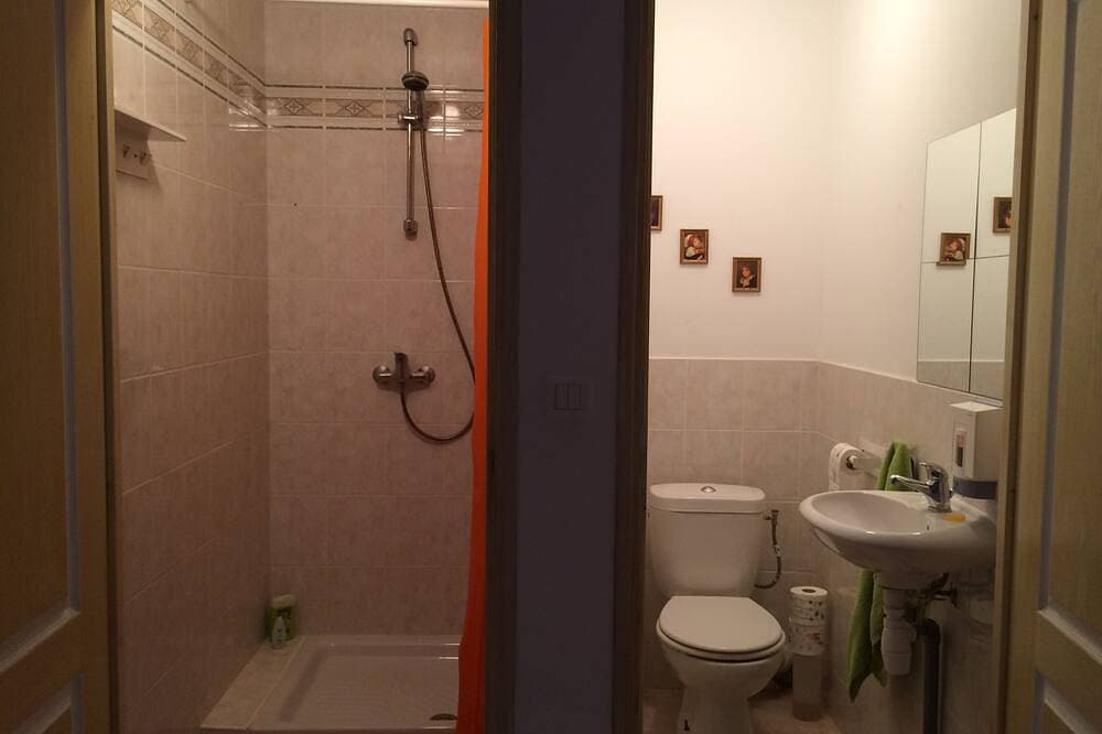 Foto 4 von 28: Ferienhaus 4/6 Pers in den Ardennen, Hallenbad, Greenway geht vorbei.