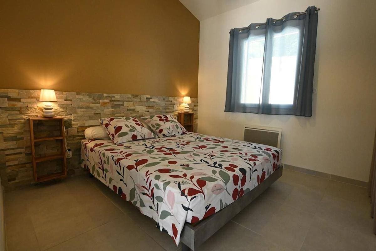 Foto 11 von 21: Three-Bedroom House