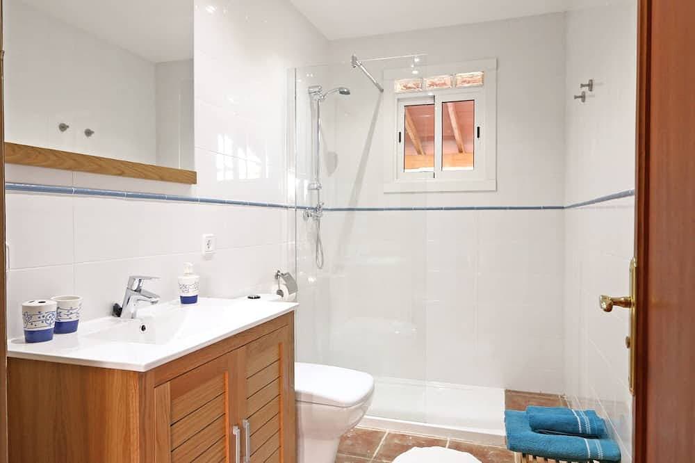 Foto 7 von 26: Sehr ruhige, malerische Lage, privater Pool, Schattenterrasse, Ortsnah, Internet