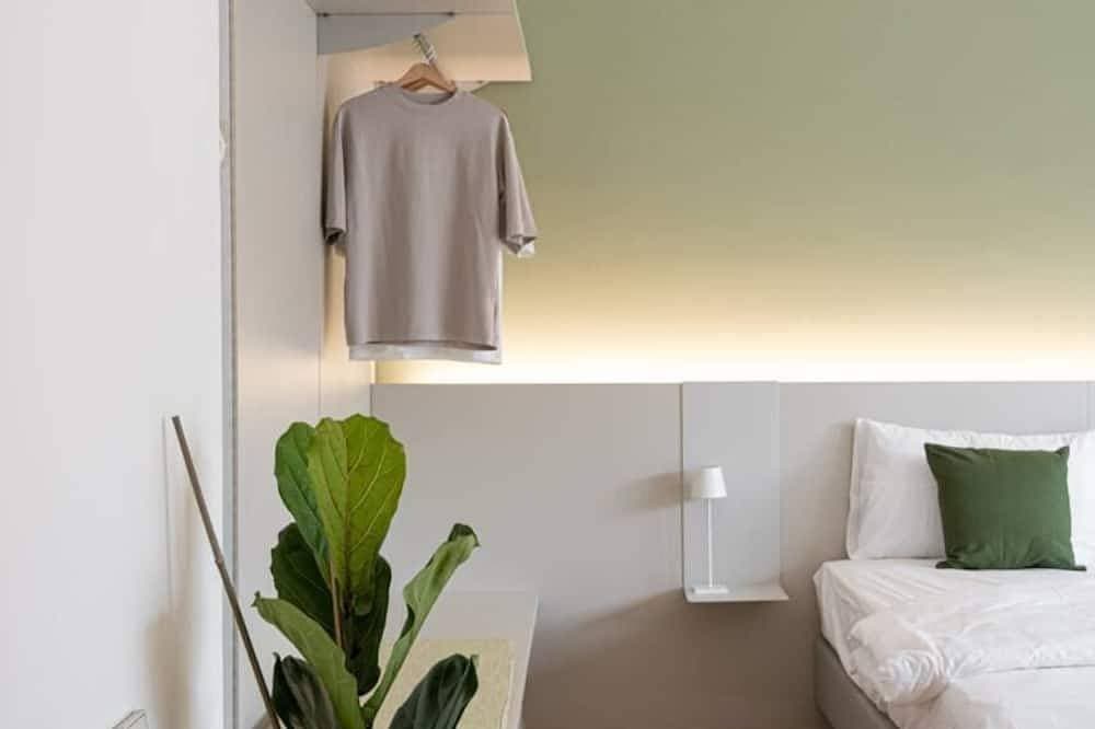 Foto 13 von 30: Doppelzimmer-Komfort-Ensuite mit Dusche-Strassenblick