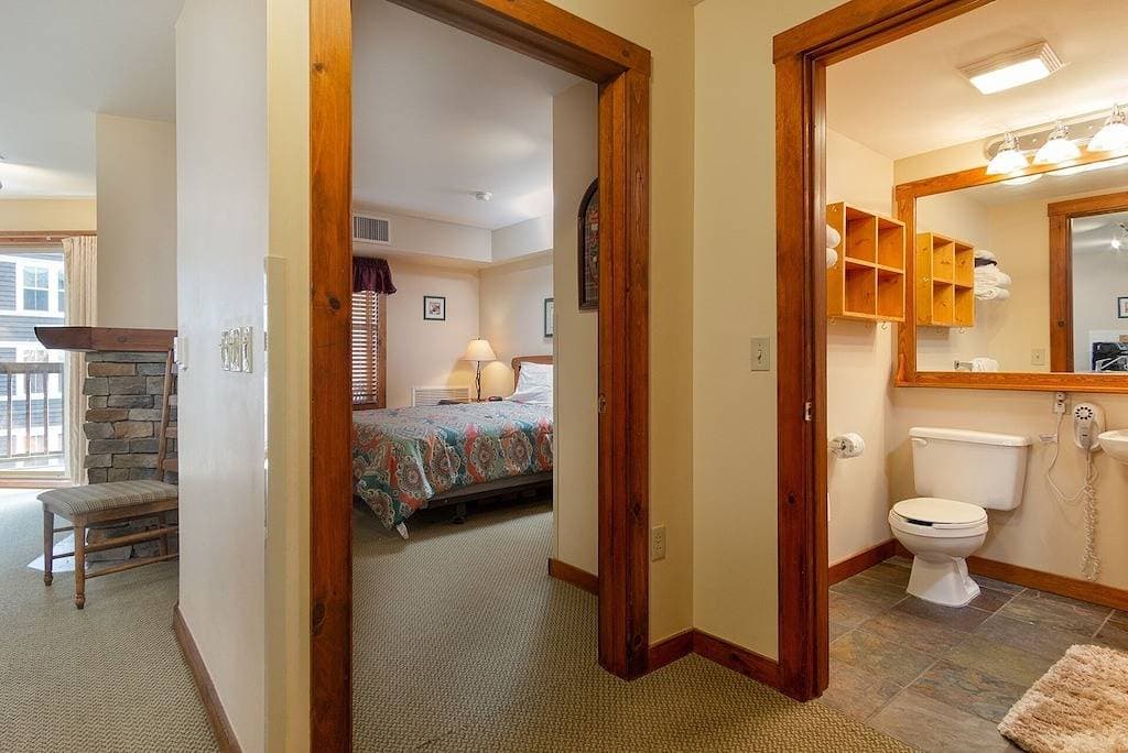 Foto 3 von 11: Rimfire 460 - Gut & Viel - Hanglage, Schritte vom Dorf 1 Schlafzimmer Wohnung