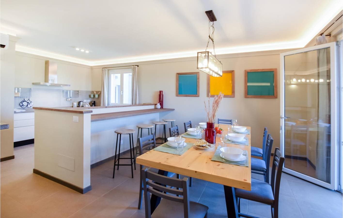 Foto 10 von 39: Gemütliche Wohnung am See mit Pool und Parkplatz