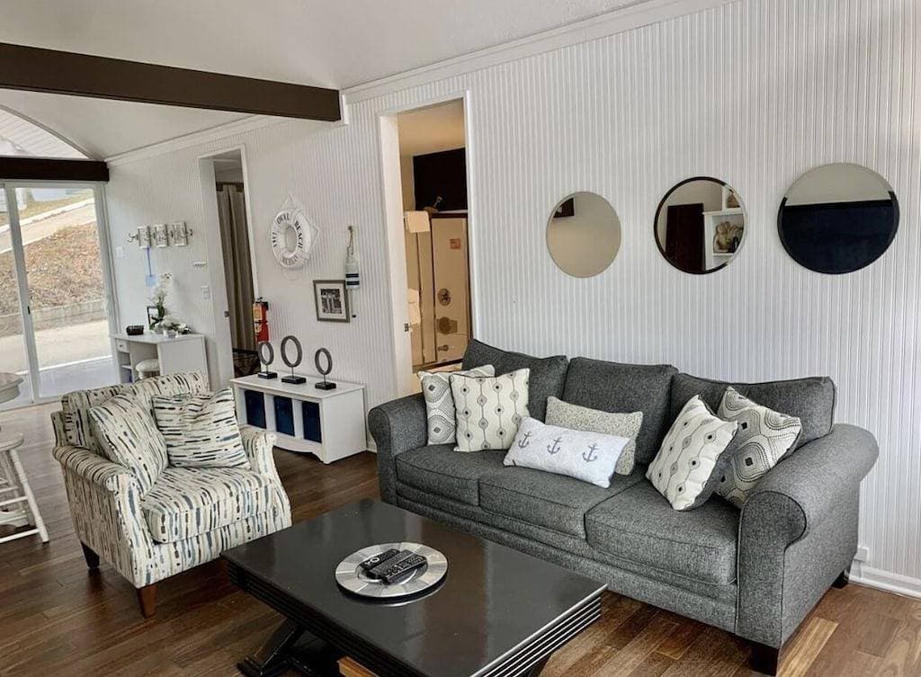 Couples Waterfront Condo Saugatuck Kayak-Beach-hike-kayak  Outdoor Heated Pool 1