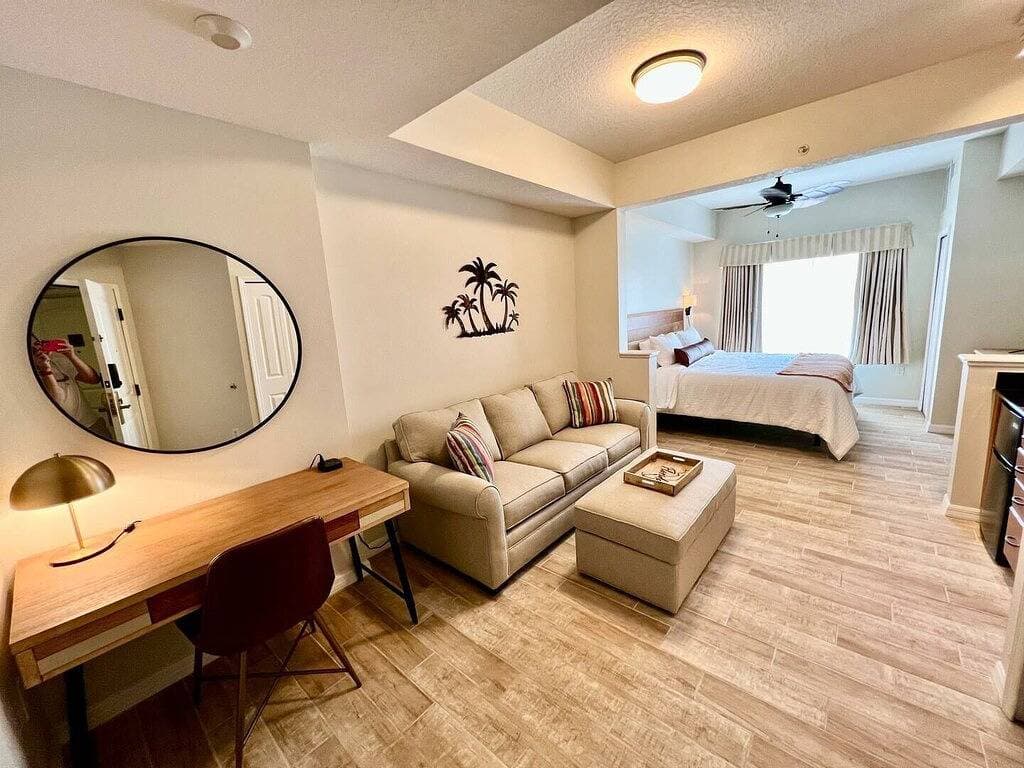 Foto 5 von 9: Premier Resort Studio Near Universal - Contactless