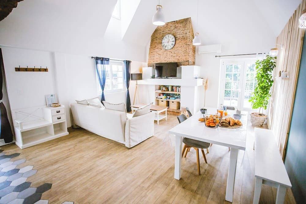 Foto 12 von 21: Gîte Ô Tilleul Enchanté Cocooning Avec Spa/jaccuzzi en Intérieur