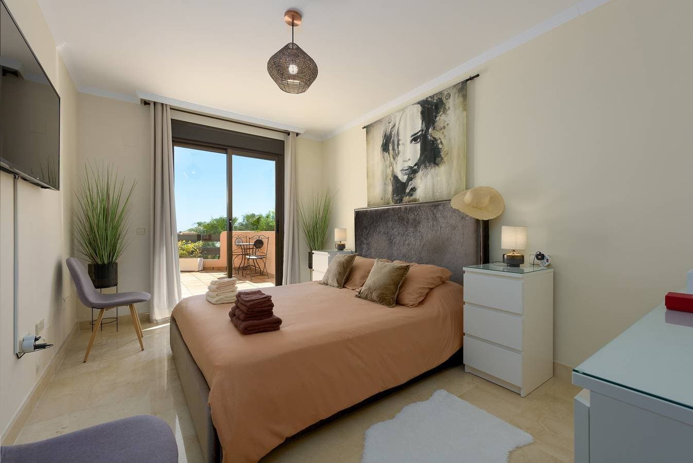 Foto 8 von 45: Apartment 'Casares Beach Luxe Penthouse' mit Meerblick, WLAN und Klimaanlage