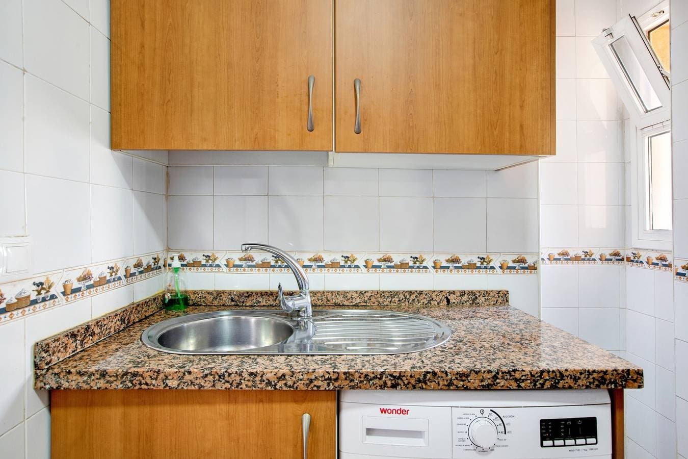 Foto 11 von 27: Ferienwohnung 'Heroes De Sostoa 3' mit Bergblick, privater Terrasse und WLAN