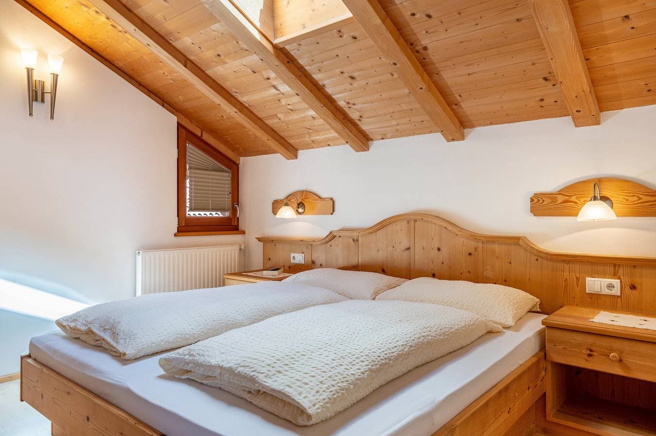 Foto 13 von 32: Ferienwohnung 'Haus Alpenblick Apt Brunelle' mit Bergblick, Gemeinschaftsgarten und WLAN