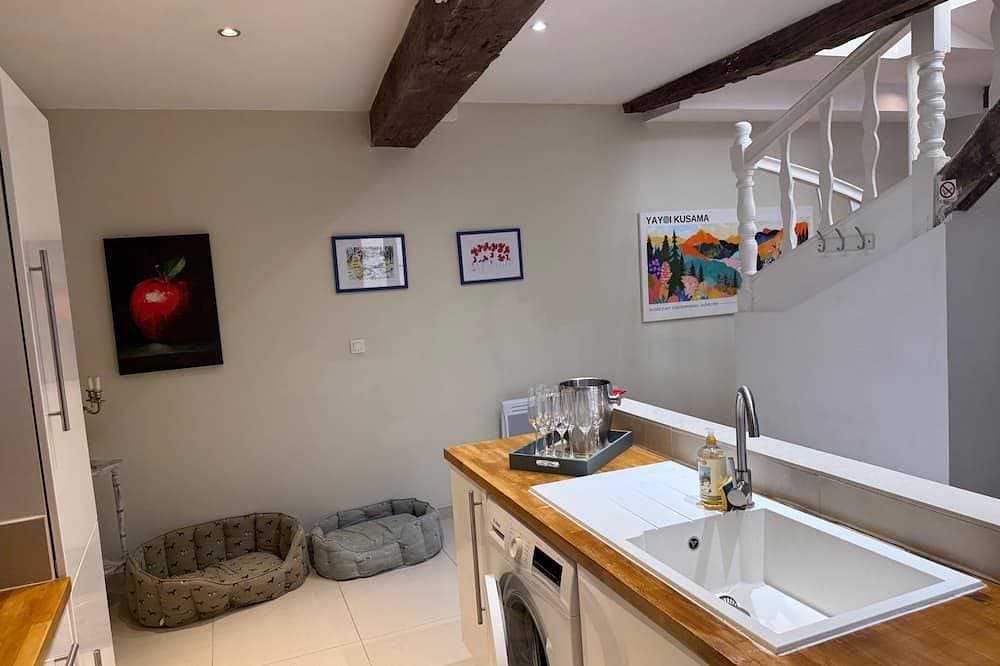 Foto 6 von 11: Maison Girasol, Sleeps 4 w/ Pets On Request