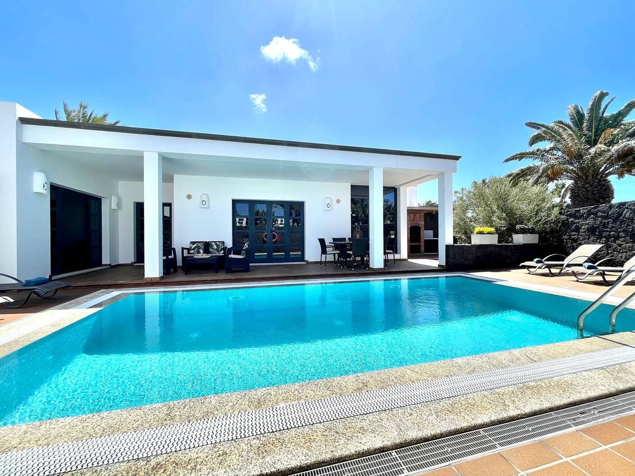 Your Island Villas Mamma Mia 2 1