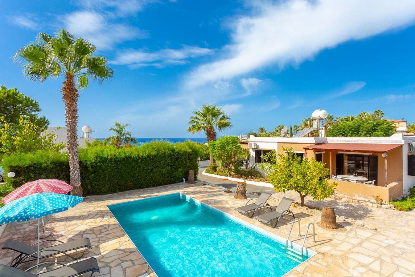 Foto 5 von 27: Villa für 5 Personen mit Terrasse