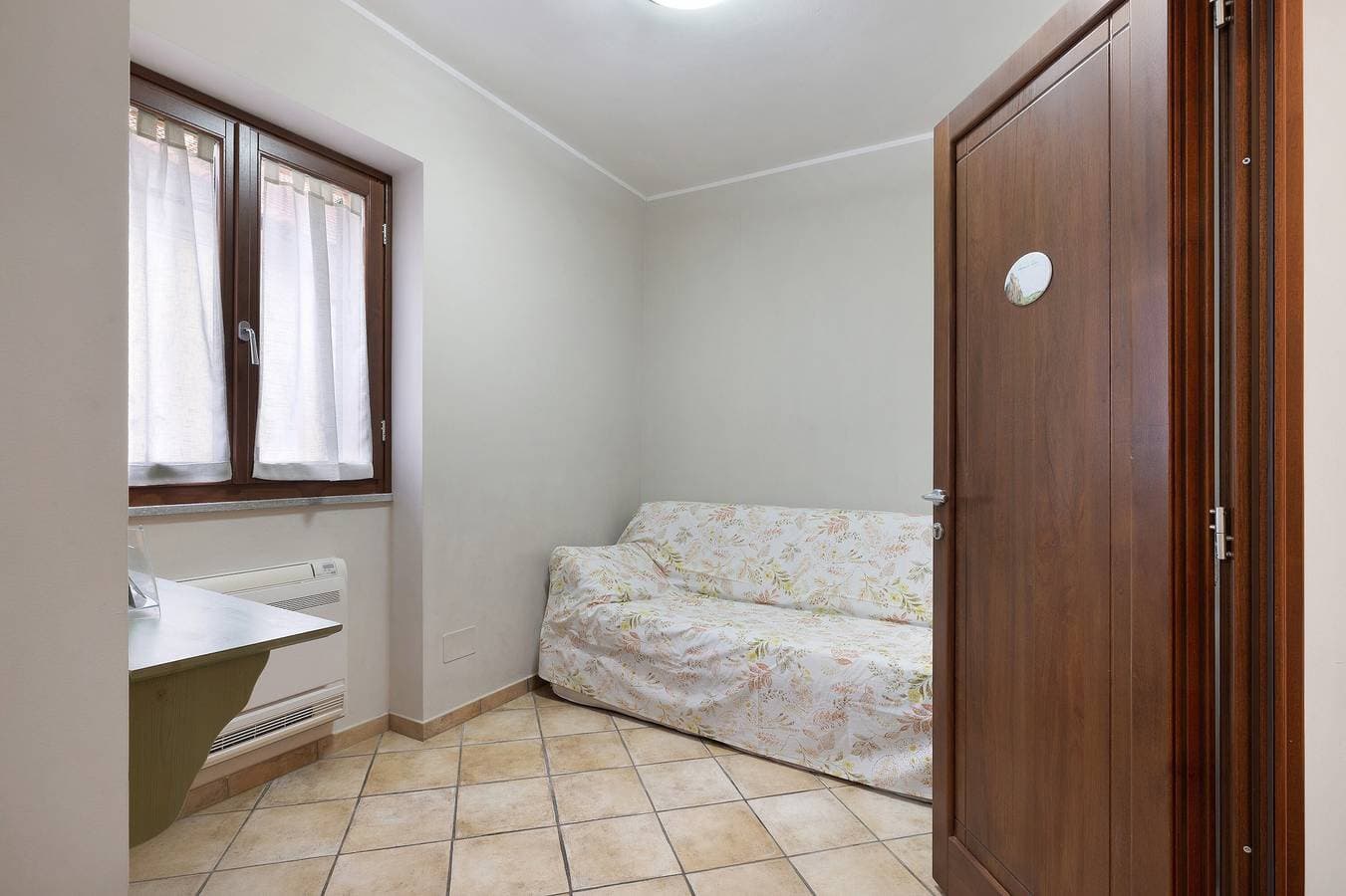Foto 6 von 19: Ferienwohnung 'Secondo Tiro' mit Bergblick und Klimaanlage