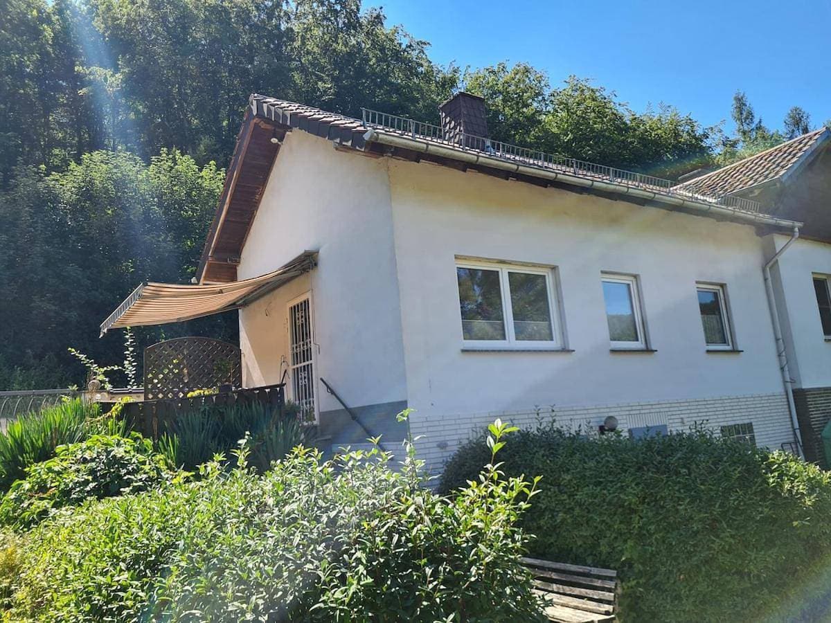 Reihenhaus direkt am Fluss 1