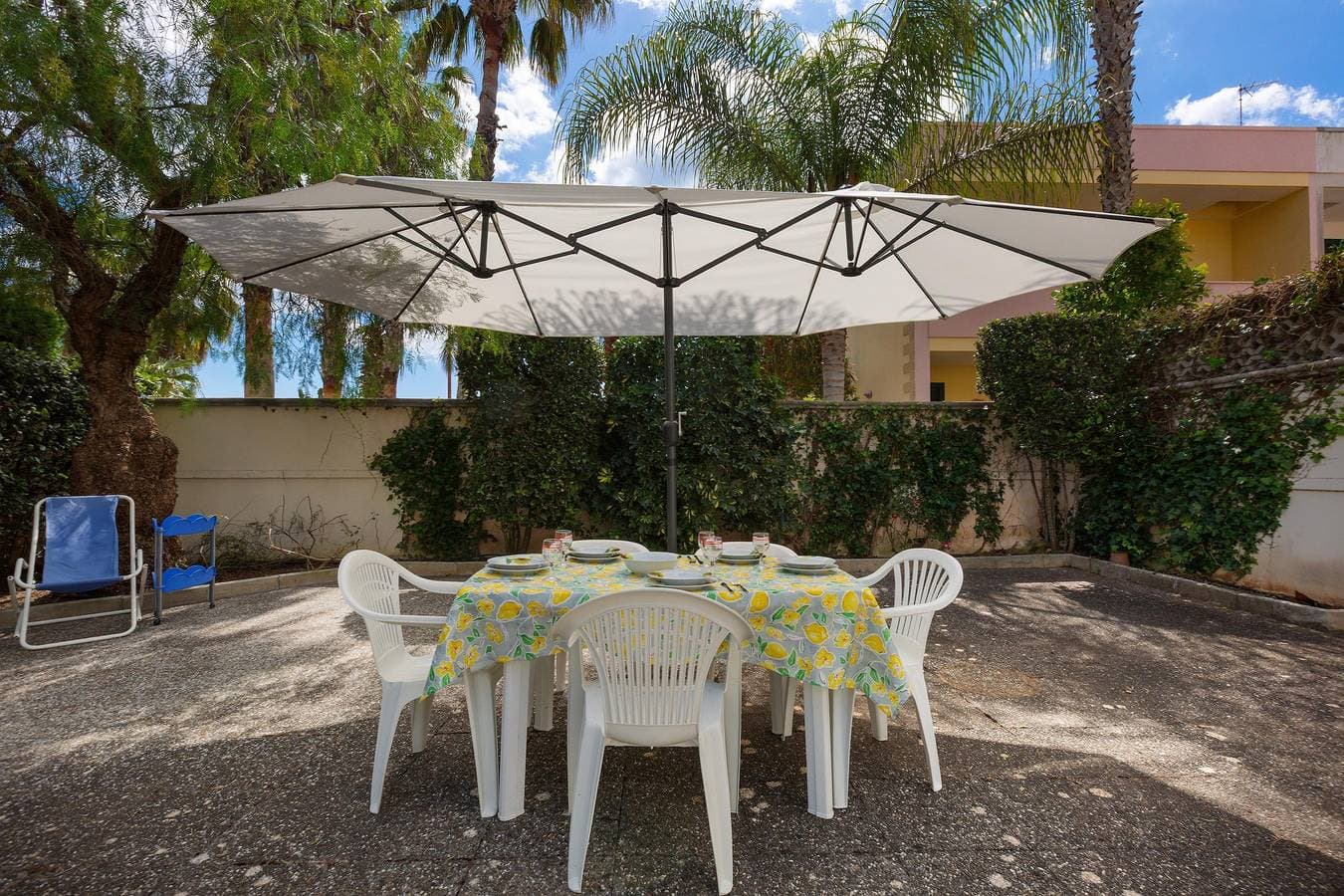 Foto 4 von 29: Ferienwohnung für 5 Personen mit Garten