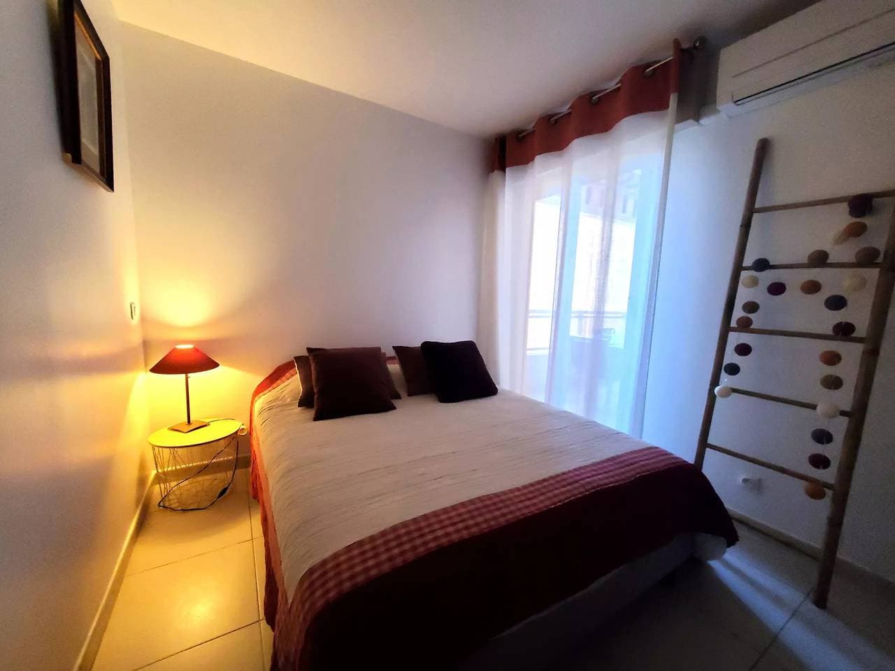 Foto 4 von 22: Fréjus Beach Le Capitole T2 35m2 Klimaanlage Balkon